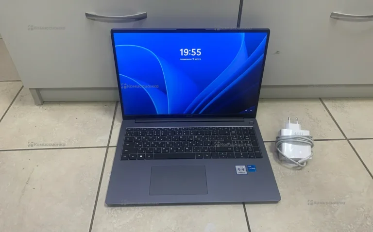 Ноутбук  HUAWEI MCLF-X D16