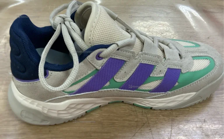 Кроссовки Adidas 37