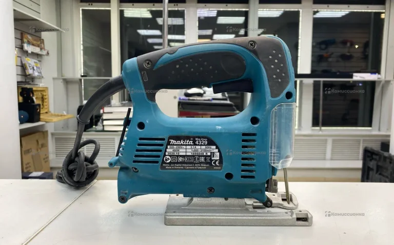 Электролобзик makita 4329