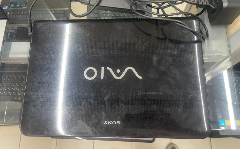 Ноутбук  Sony Pcg-61211v