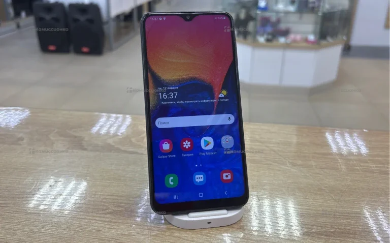 Samsung Galaxy A10 2/32 ГБ