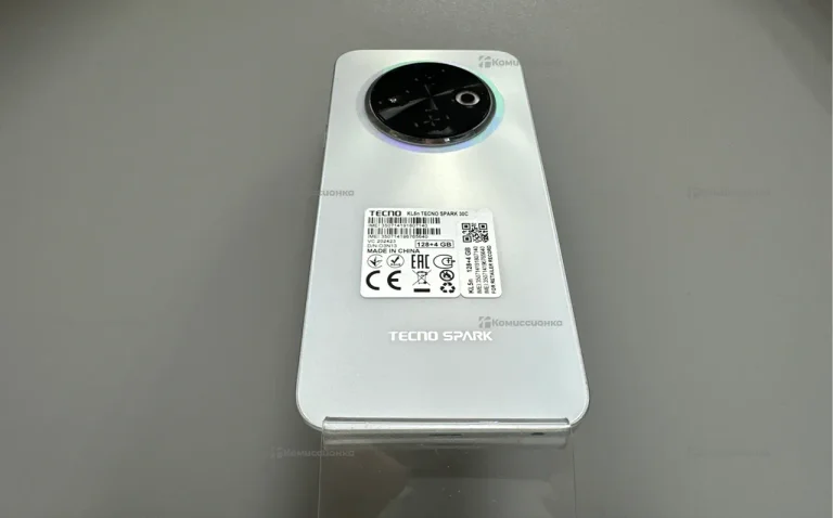 Tecno Spark 30C 4/128 ГБ
