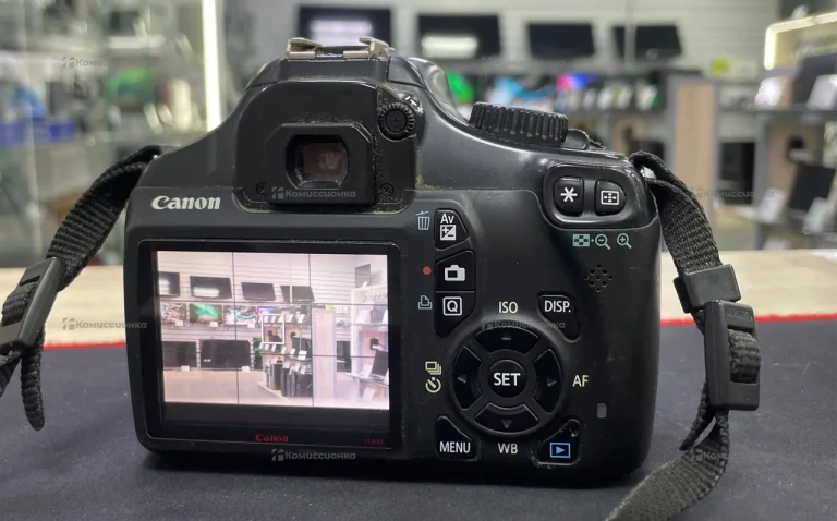 Фотоаппарат  Canon EOS 1100D