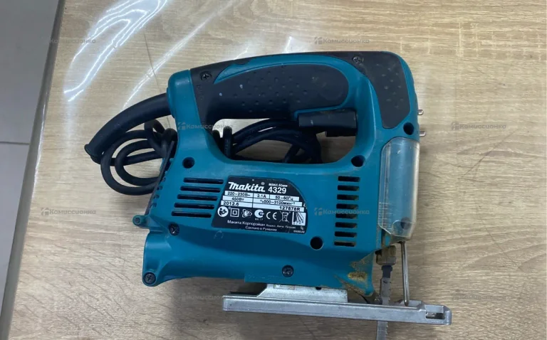 Электролобзик makita 4329