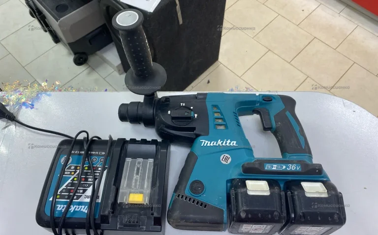Перфоратор Makita DHR263
