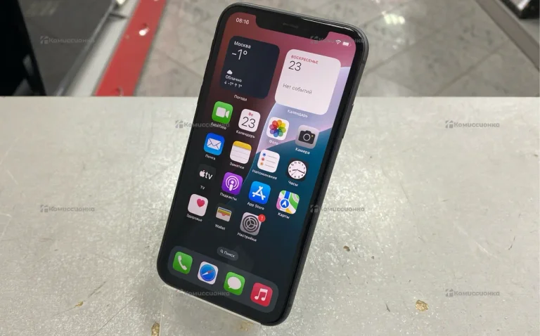 Apple iPhone 11 4/64 ГБ