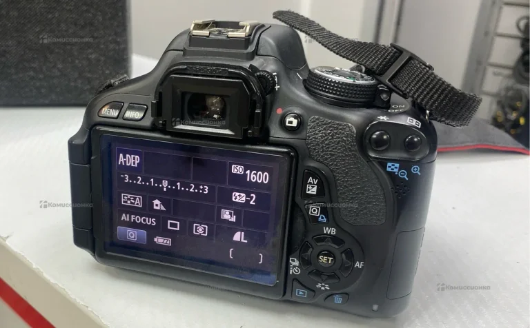 Фотоаппарат  canon eos rebel t3i