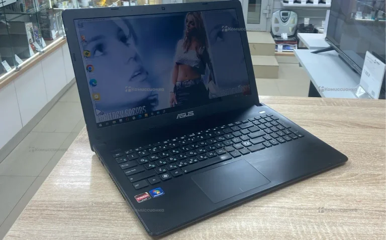 Ноутбук ASUS X501U