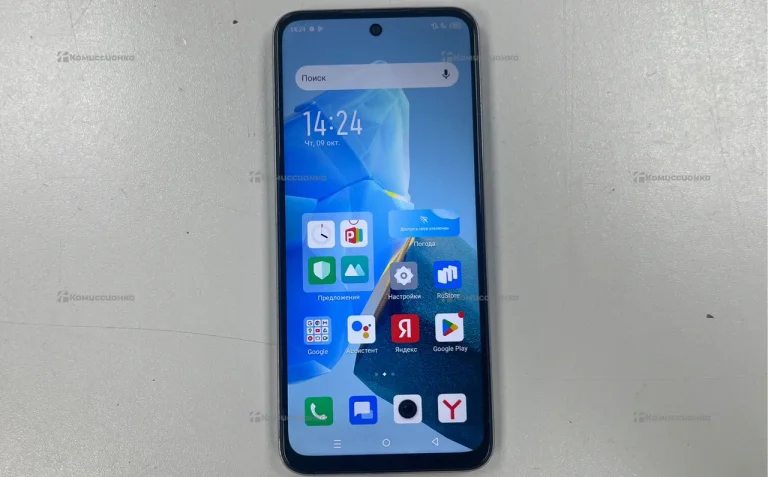 Infinix Hot 30 Play 8/128 ГБ
