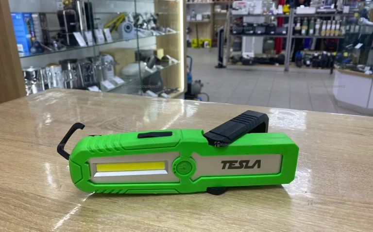 Фонарь Tesla UFPB