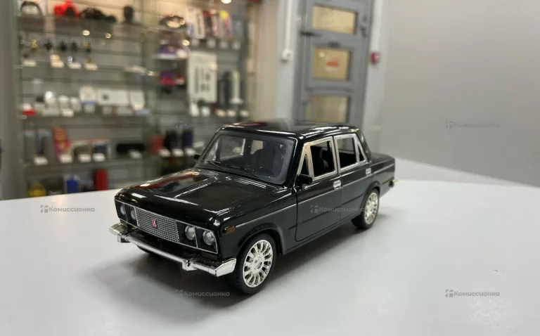 Железная машинка Lada