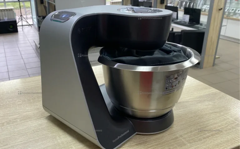 Кухонный комбайн Bosch MUM59M55