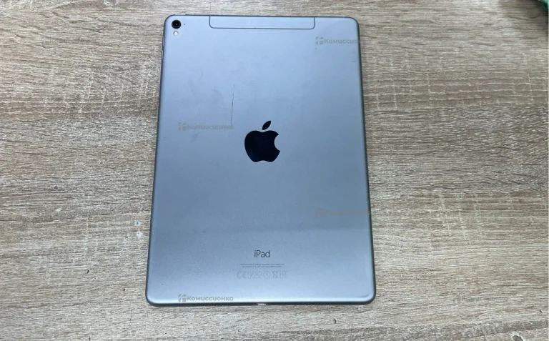 Планшет Apple iPad Pro 9.7 128Gb