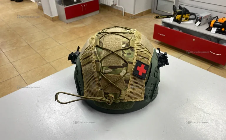 Защитный военный шлем
