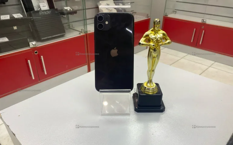 Apple iPhone 11 4/64 ГБ