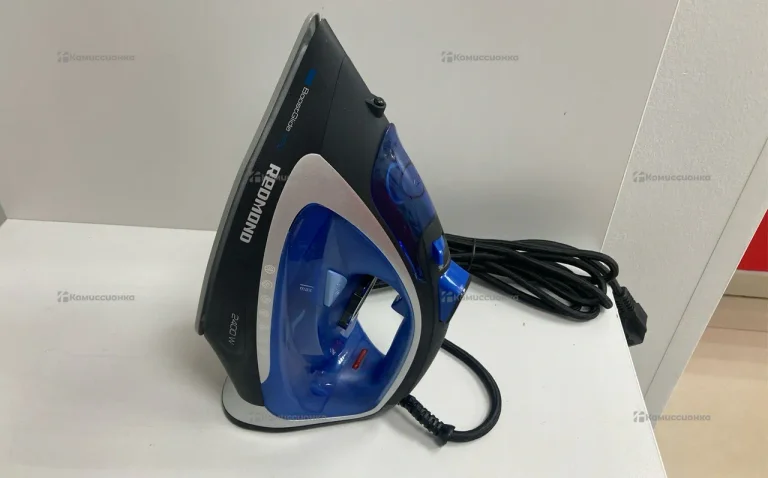 Утюг Redmond Rl-c280