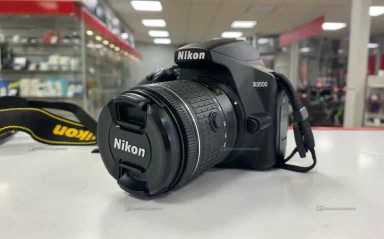 Фотоаппарат  Nikon D3500