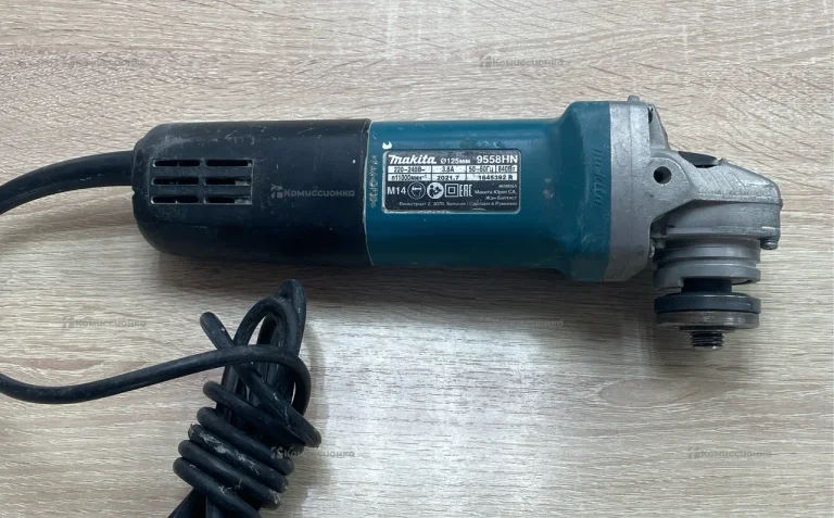 УШМ Makita 9558HN