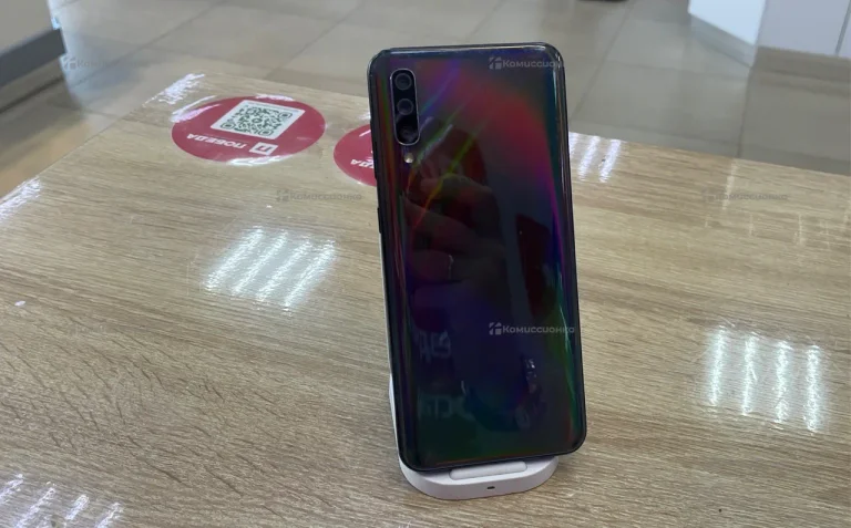 Samsung Galaxy A50 4/64 ГБ