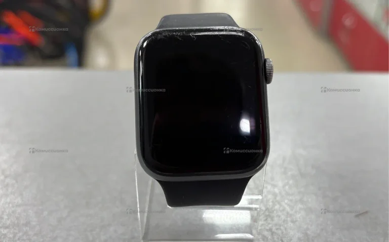 Часы  Apple Watch Series 4 44mm