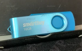 Флэшкарта Smartbuy 16GB