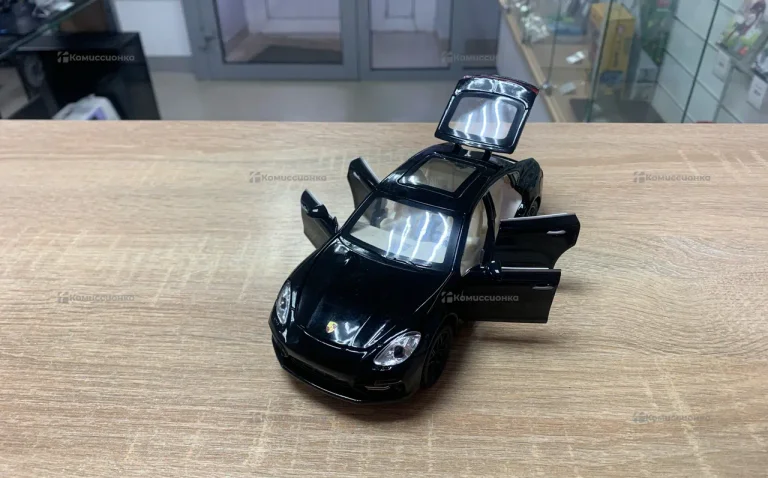 Машинка porche черный