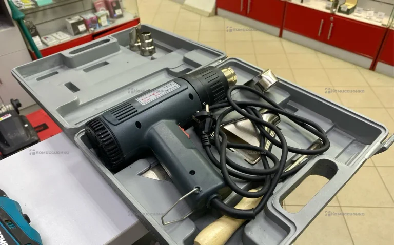 Профессиональный строительный фен DeFort DHG-1500C