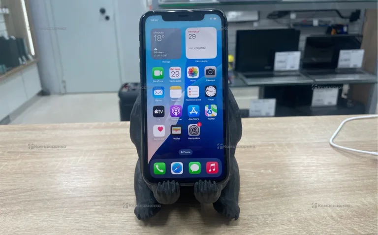 Apple iPhone 11 64 ГБ.