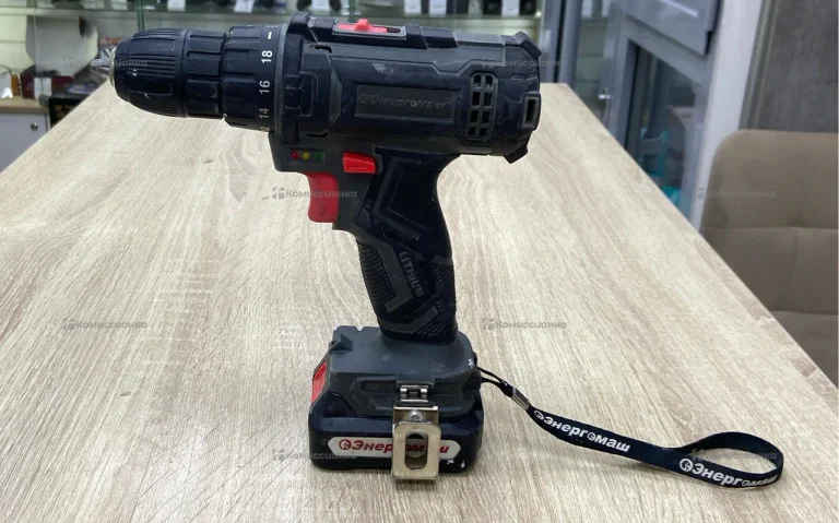 Дрель-шуруповерт Энергомаш ДШ-12Л