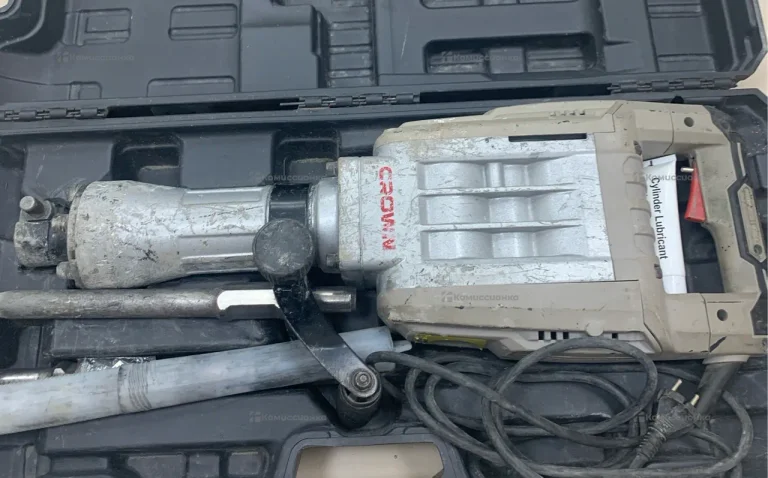 отбойный молоток Crown 18172