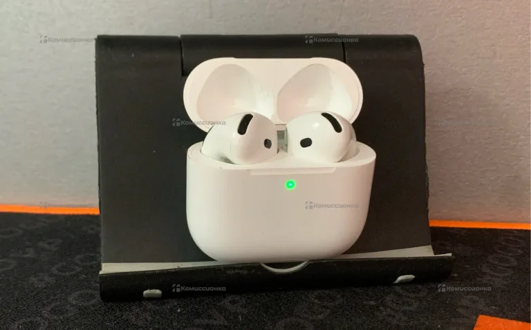 Наушники  AirPods 4 c шумодавом
