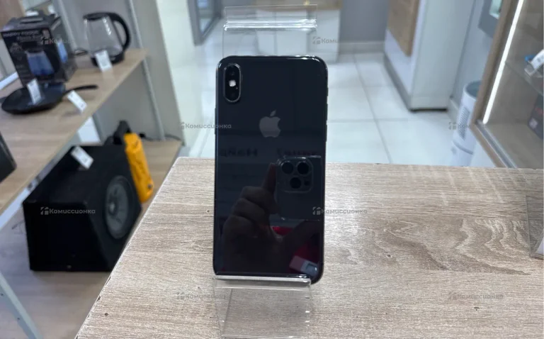 Apple iPhone X 3/64 ГБ
