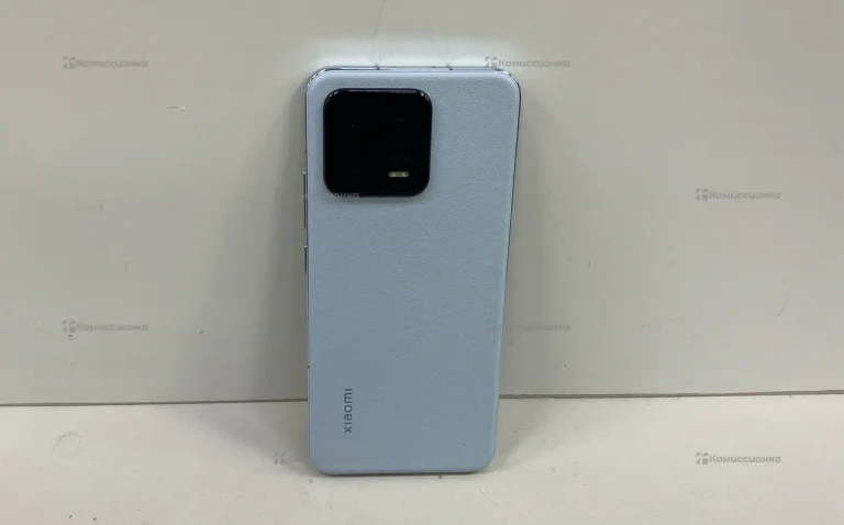 Xiaomi 13 8/256 ГБ