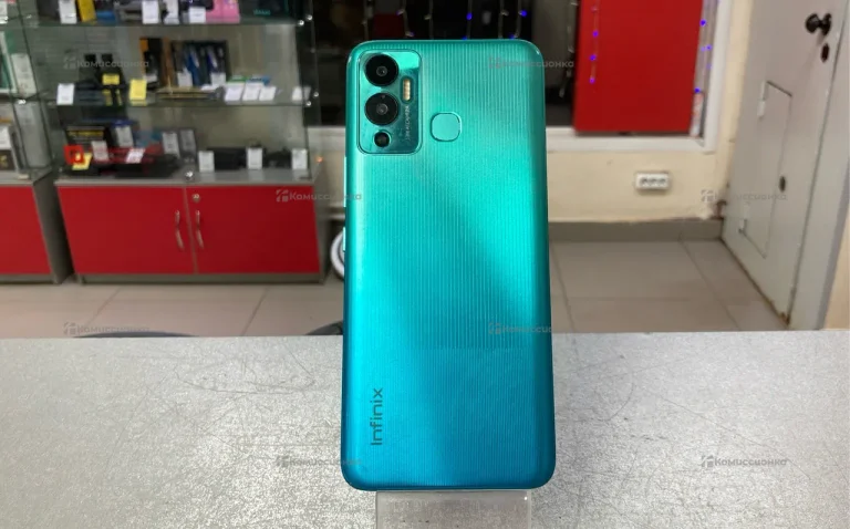 Infinix Hot 12 Play 4/64 ГБ