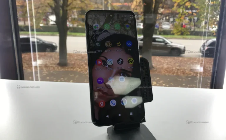 Vivo Y3 (4GB+64GB) 4/64 ГБ