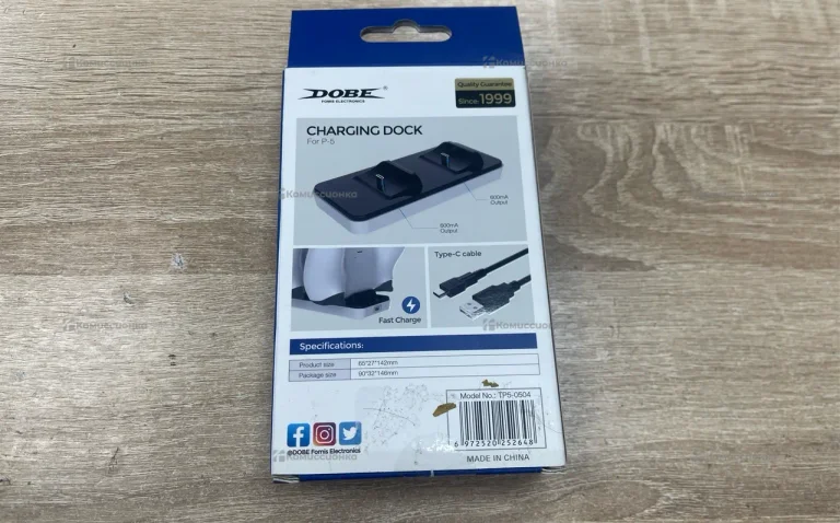 зарядная станция для двух геймпадов PS5