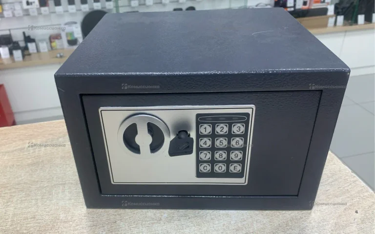 Мини сейф 14*20*16