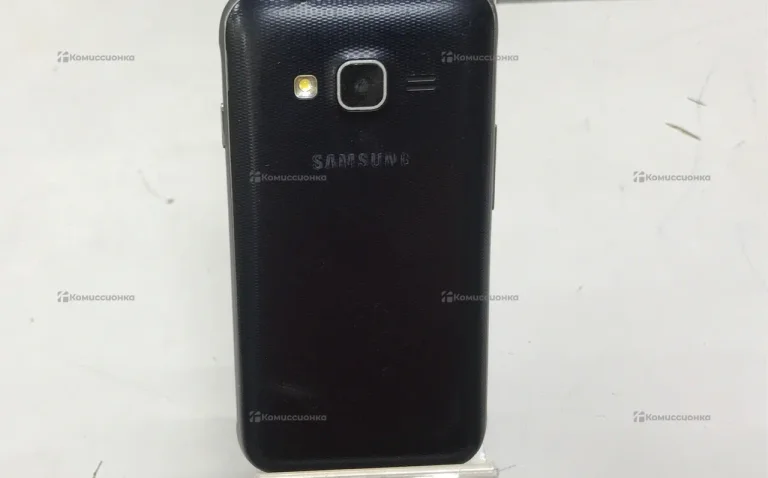Samsung Galaxy J1 0/4 ГБ