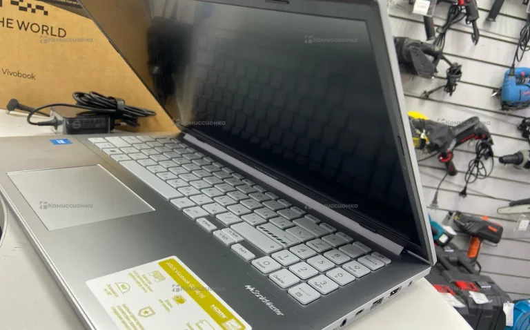 Ноутбук Asus VivoBook Go 15 E1504G