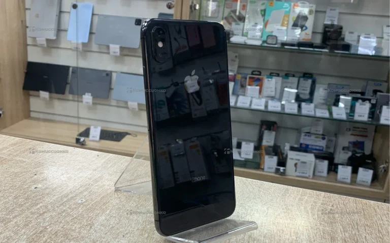 Apple iPhone XS Max 4/64 ГБ