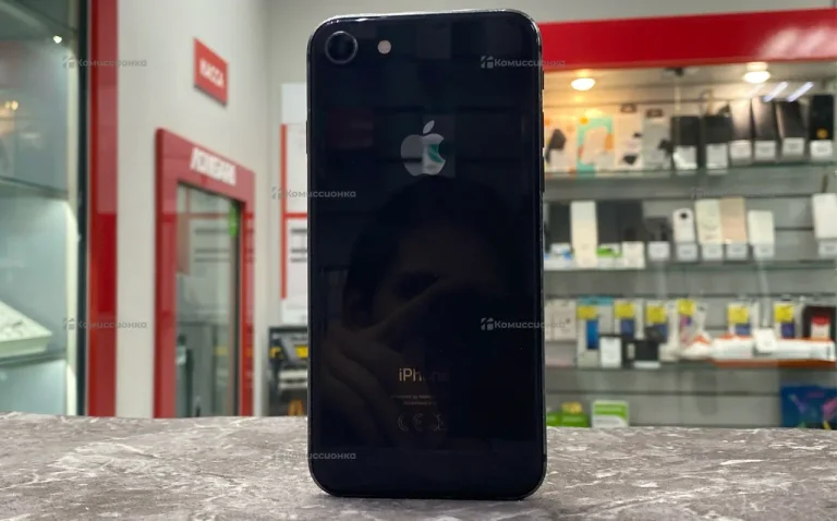 Apple iPhone 8 2/64 ГБ