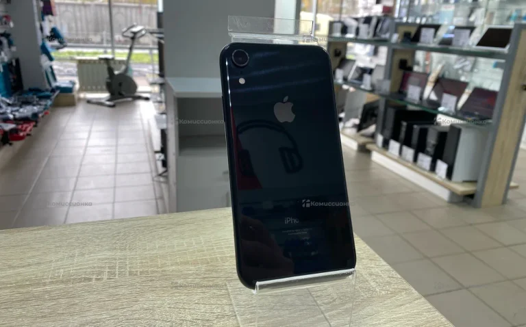 Apple iPhone XR 3/64 ГБ