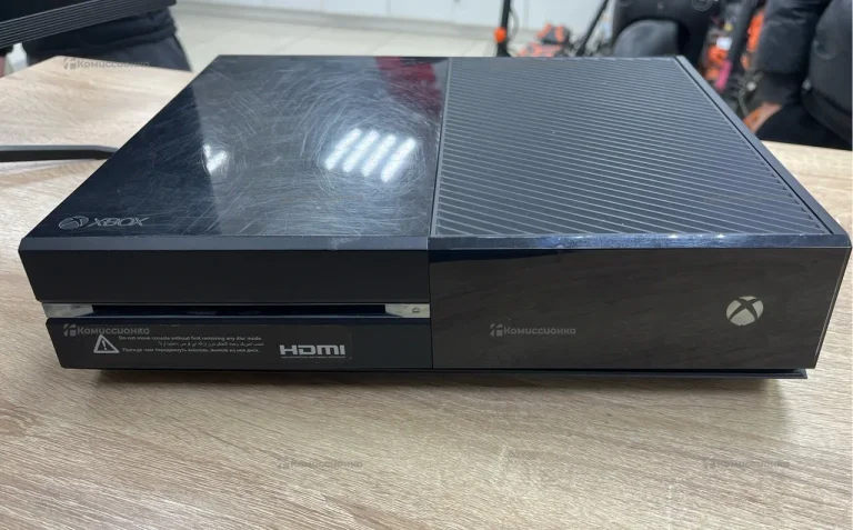Приставка Xbox One 500gb