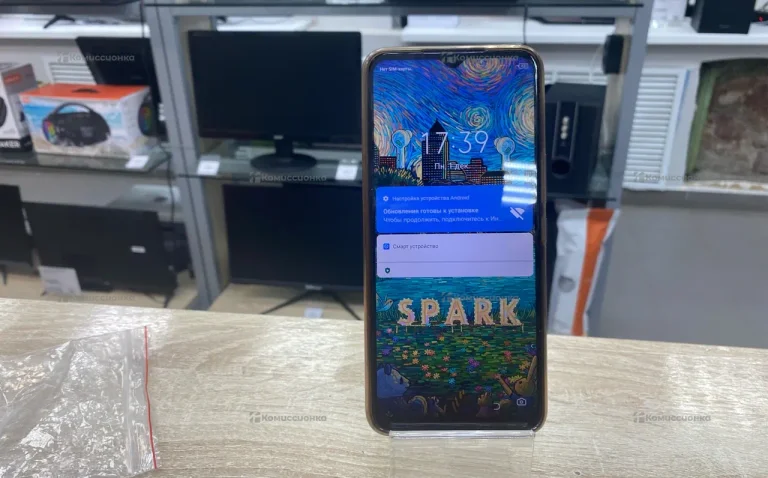 Tecno Spark 8C 4/64 ГБ