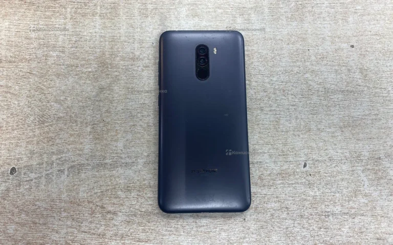 Xiaomi Pocophone F1 6/64 ГБ