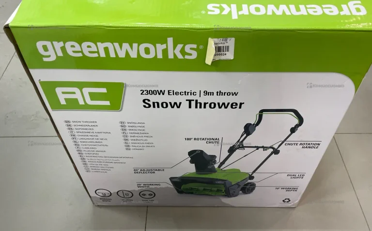 Снегоуборщик Greenworks 2602707