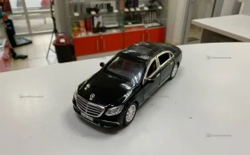 Машинка Mercedes черная