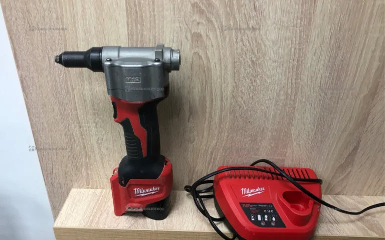 Аккумуляторный заклепочник M12 BPRT