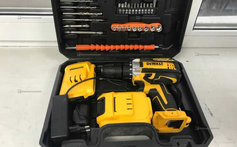 Шуруповёрт DeWalt DCB112 Китай