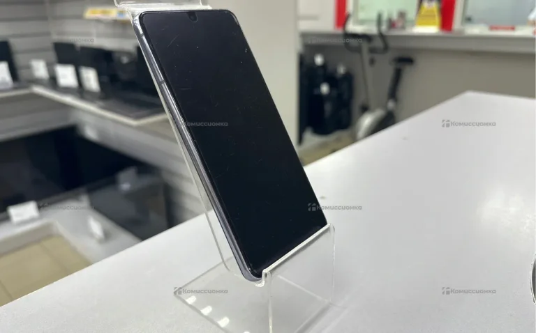 Samsung Galaxy S21 5G 8/128 ГБ